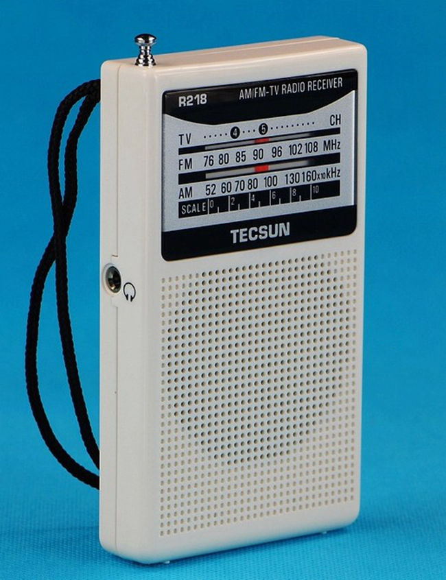 TECSUN R-218 AM English Manual >> FM Pocket Radio << GREY